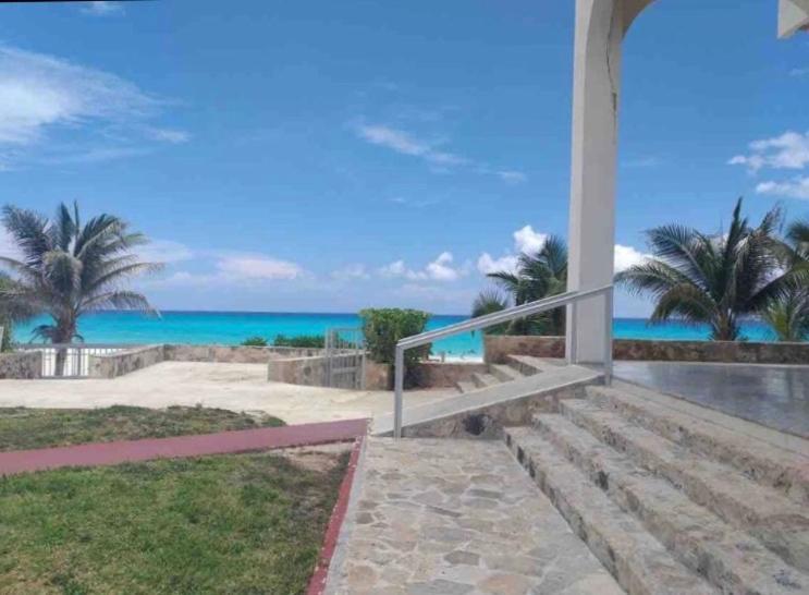 Studio Oceanfront Prime Location كانكون المظهر الخارجي الصورة
