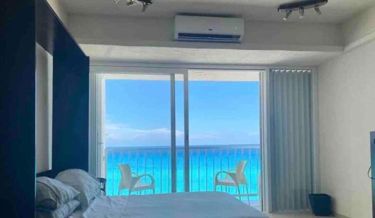 Studio Oceanfront Prime Location كانكون المظهر الخارجي الصورة