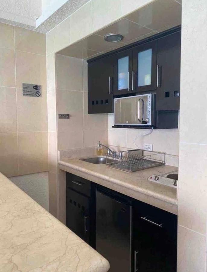 Studio Oceanfront Prime Location كانكون المظهر الخارجي الصورة