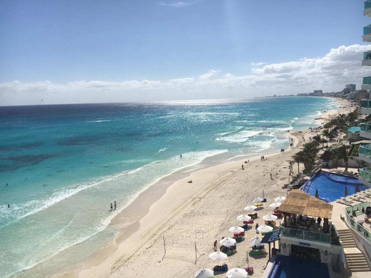 Studio Oceanfront Prime Location كانكون المظهر الخارجي الصورة